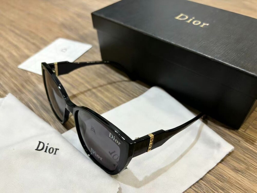 Dior Signature Logo Black Shades - Picture 6 of 6